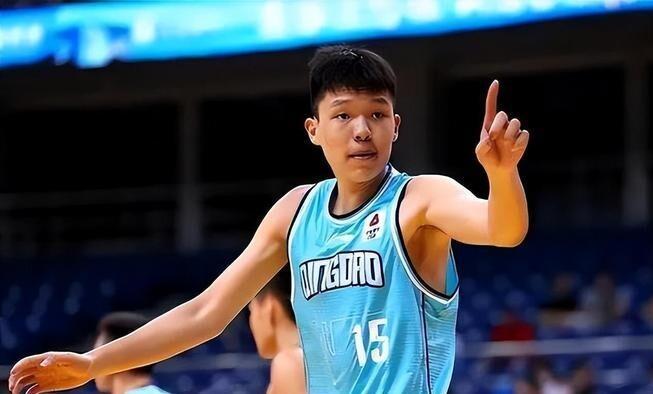 冲刺阶段山东男篮调整名单以备意甲，造点机会环节打磨，引发热议，资深球员宣示担当的简单介绍