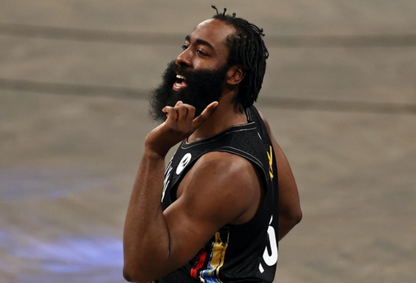 费耶诺德训练开放日,关键时刻完成体检引欢呼,NBA总决赛在即,纪律约束更严格(费耶诺德主教练) 费耶诺德训练开放日,关键时刻完成体检引欢呼,NBA总决赛在即,纪律约束更严格(费耶诺德主教练)