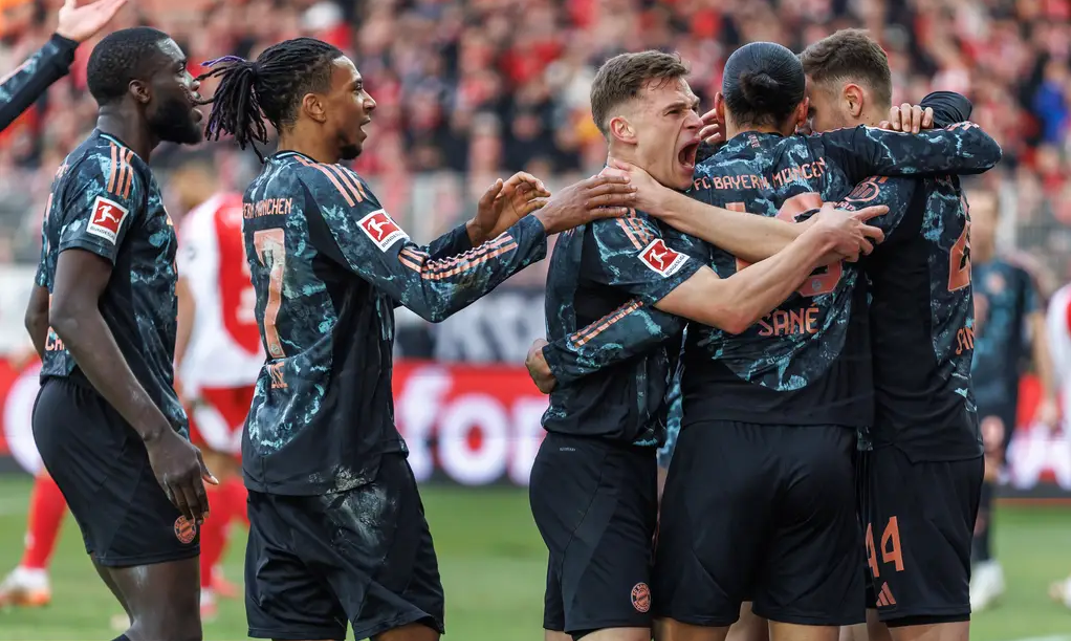 包含转会期突围战来临；拜仁慕尼黑围绕德国杯迎来里程碑；气氛紧张；控场能力受关注的词条